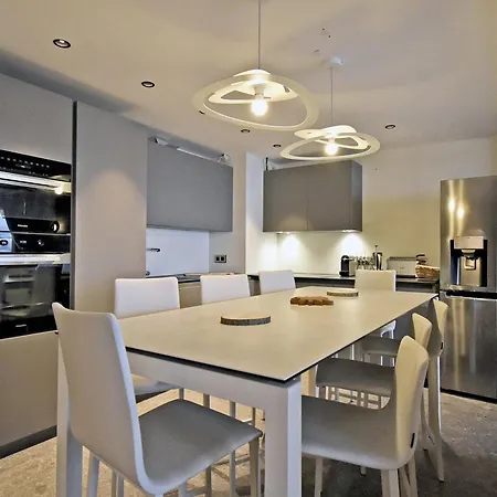 Skis Aux Pieds Avec Acces Spa, Conciergerie 5*, Balcon Oriente Ouest - Fr-1-613-54 Apartment